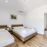 Appartement Bliss By Pikhost Gjirokastër