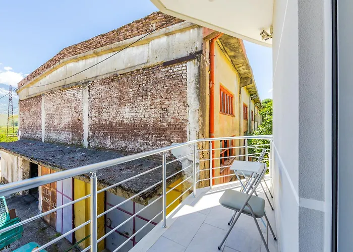 Apartament Bliss By Pikhost Gjirokastra